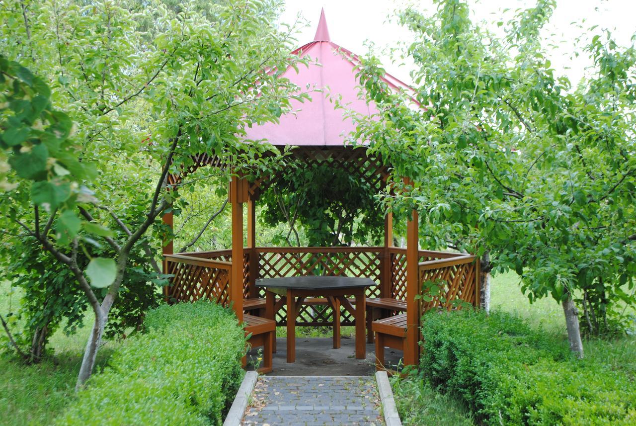 Hotel - Restaurant "Lion'S Heart" Velyka Omelyana 外观 照片